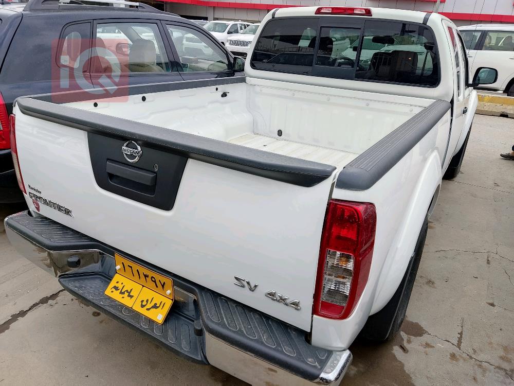 نیسان فرۆنتیر